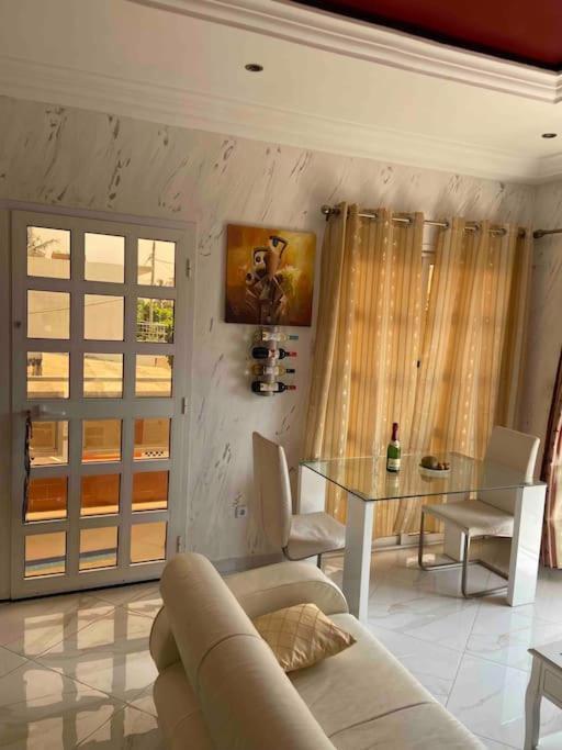 Appartement Altona Lomé Buitenkant foto