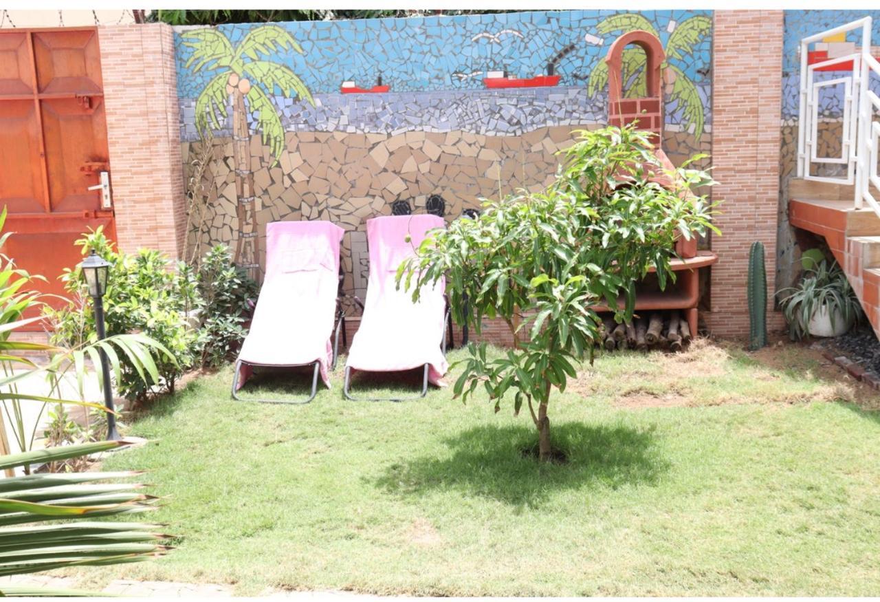 Appartement Altona Lomé Buitenkant foto