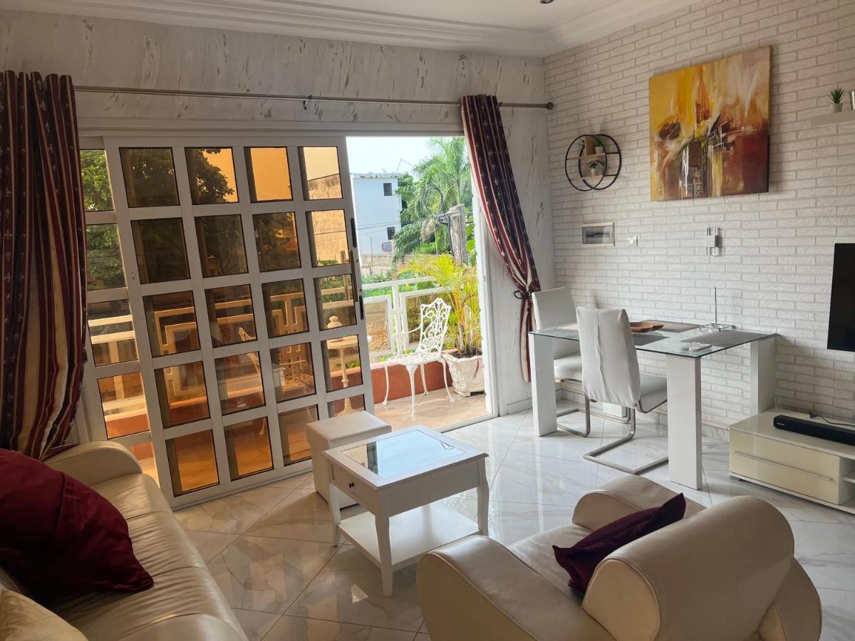 Appartement Altona Lomé Buitenkant foto